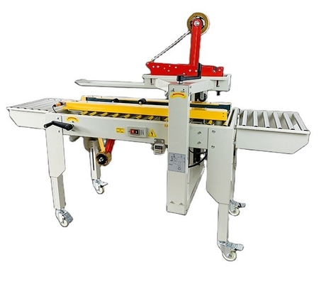 1350*640*1430mmの箱のためのコンベヤーベルト駆動半自動紙箱シール機